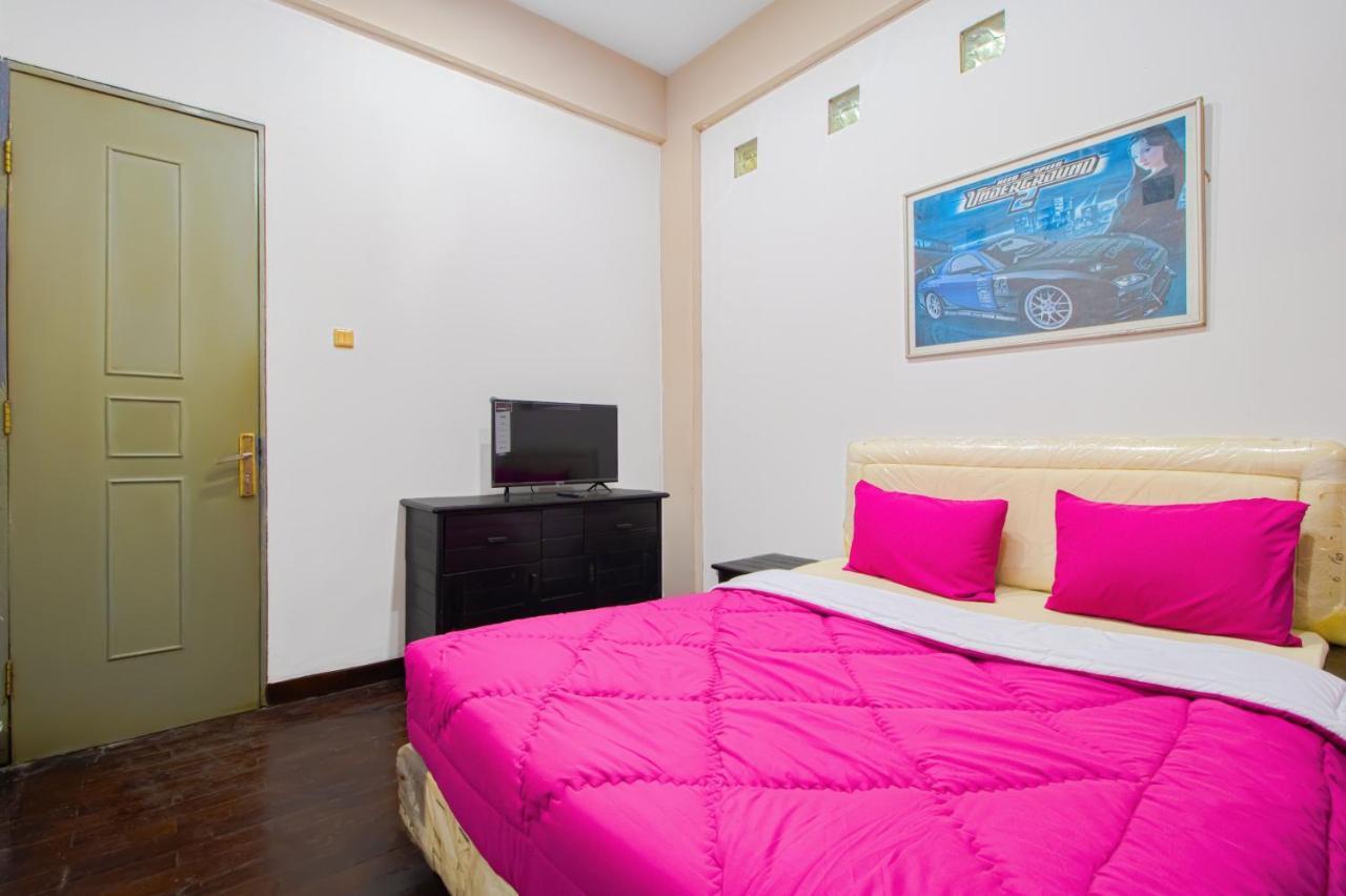 Tobana House Bintaro Hotel Jakarta Kültér fotó