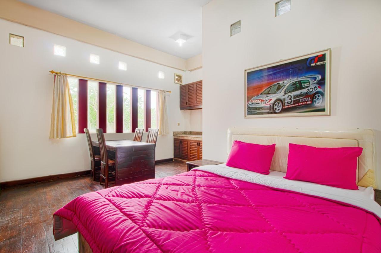 Tobana House Bintaro Hotel Jakarta Kültér fotó