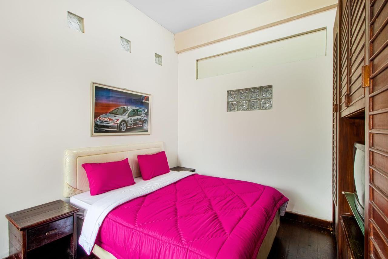 Tobana House Bintaro Hotel Jakarta Kültér fotó