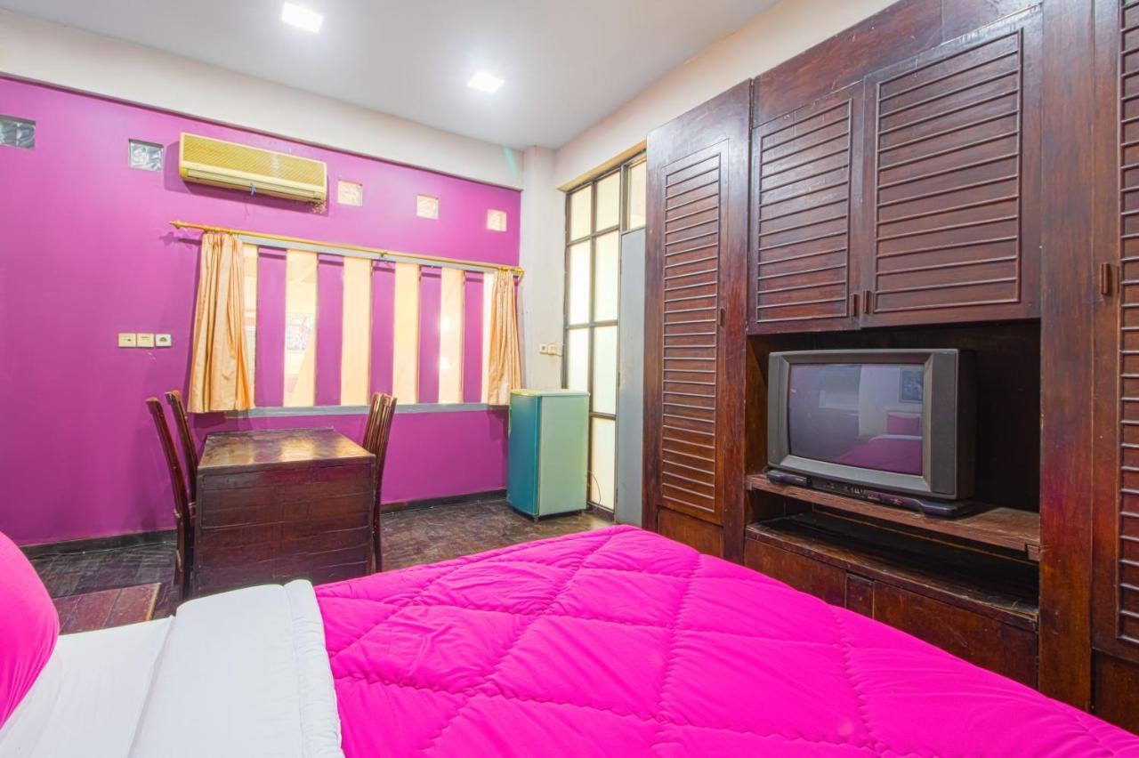 Tobana House Bintaro Hotel Jakarta Kültér fotó