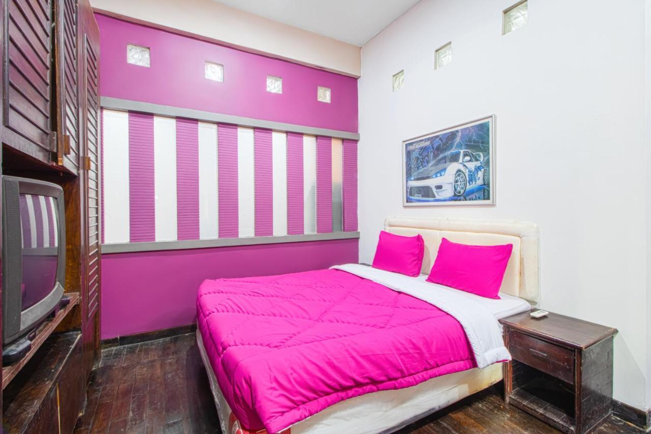 Tobana House Bintaro Hotel Jakarta Kültér fotó